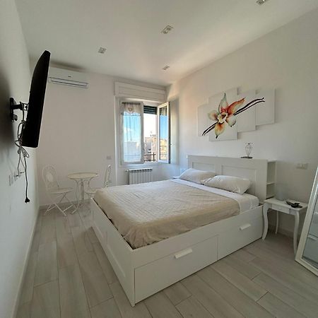 Vanilla Rooms Cagliari Bagian luar foto