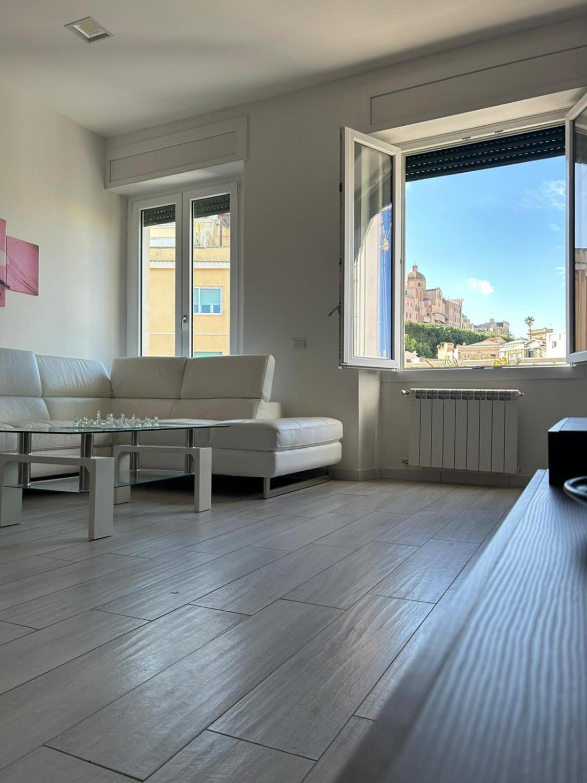 Vanilla Rooms Cagliari Bagian luar foto